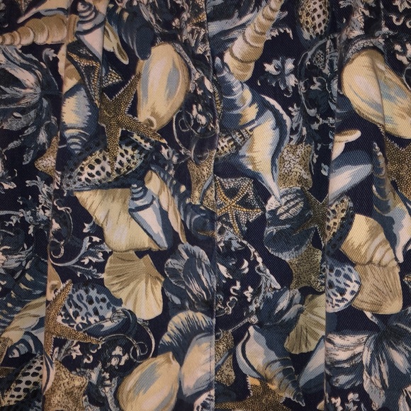 Willowbend Vintage Size 16 Seashell 🐚 Distressed Blue and Cream Skirt - Picture 2 of 8